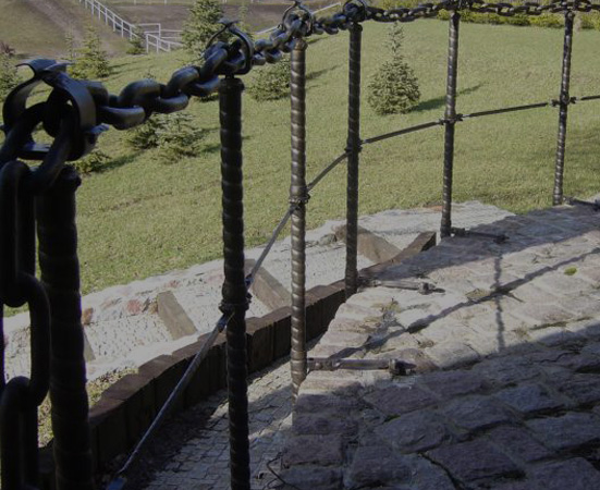 BRAMY, BALUSTRADY I BALKONY